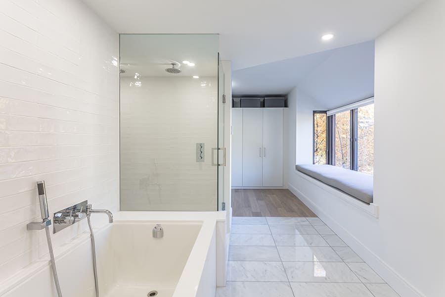 90 Degree Shower 001